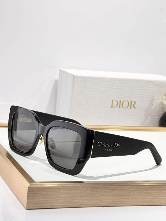 Picture of Dior Sunglasses _SKUfw76705668fw